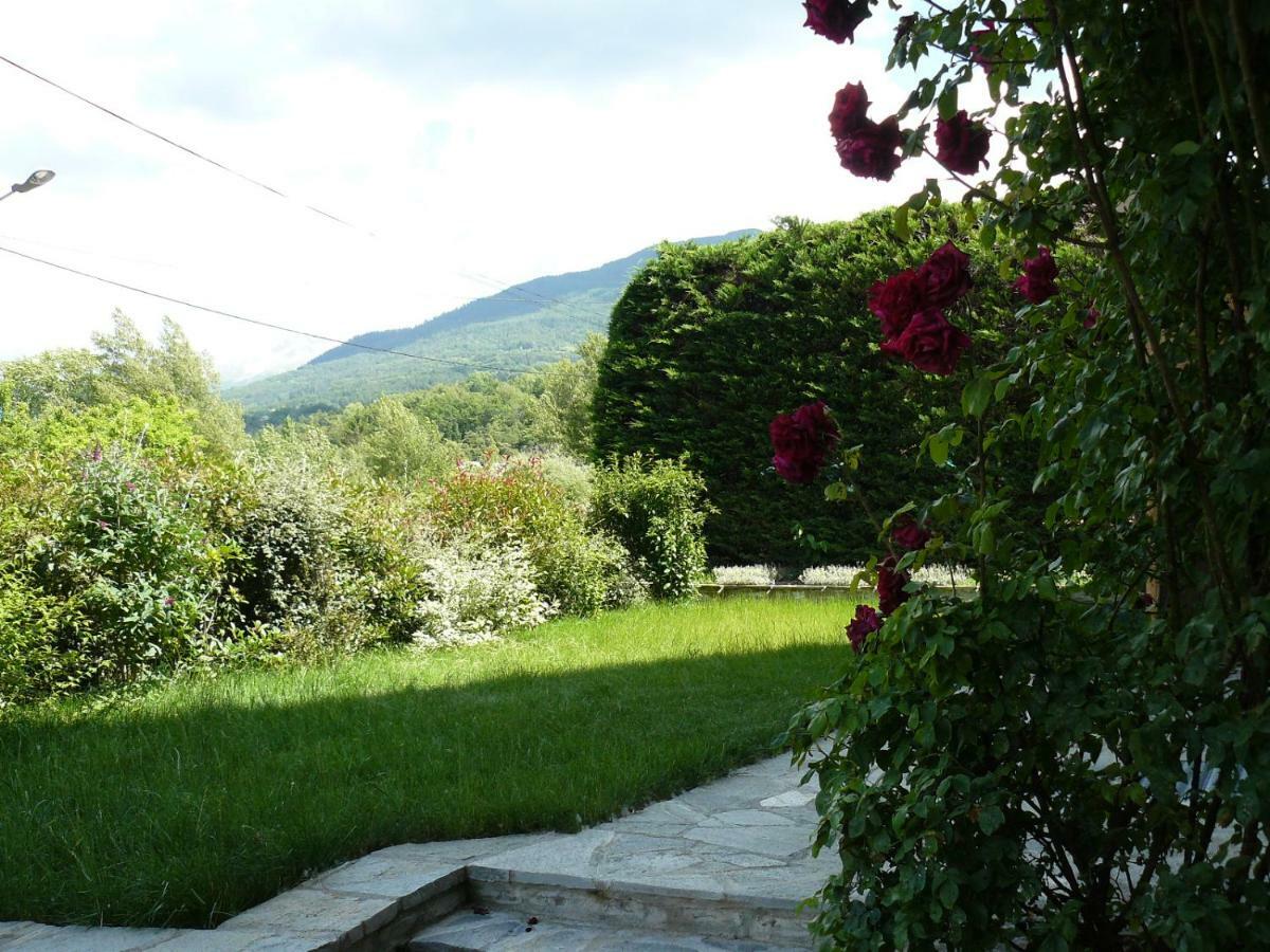 Appartement dans maison Entre Savines et Embrun Crots Extérieur photo